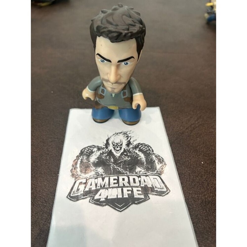 Titans vinyl figure Nathan Drake Uncharted Naughty Dogs 4"